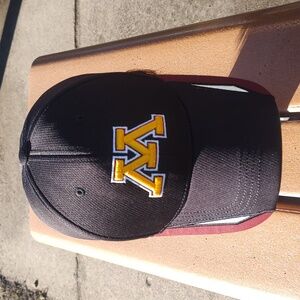 Top of the World Minnesota Golden Gophers Embroidered Burgundy Black Fitted Hat
